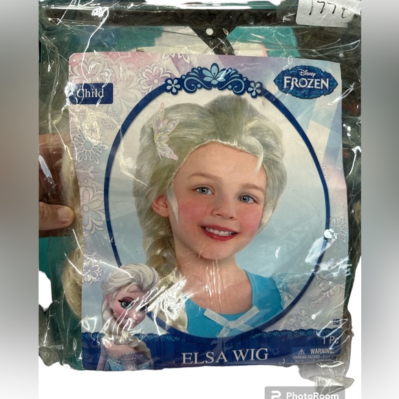 Disney’s Frozen Childs Size Elsa Wig Brand New - Picture 1 of 4